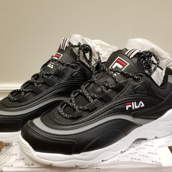 Shoes - Picture 1 of 3